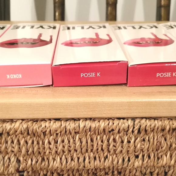 Lip Kits - Picture 3 of 3